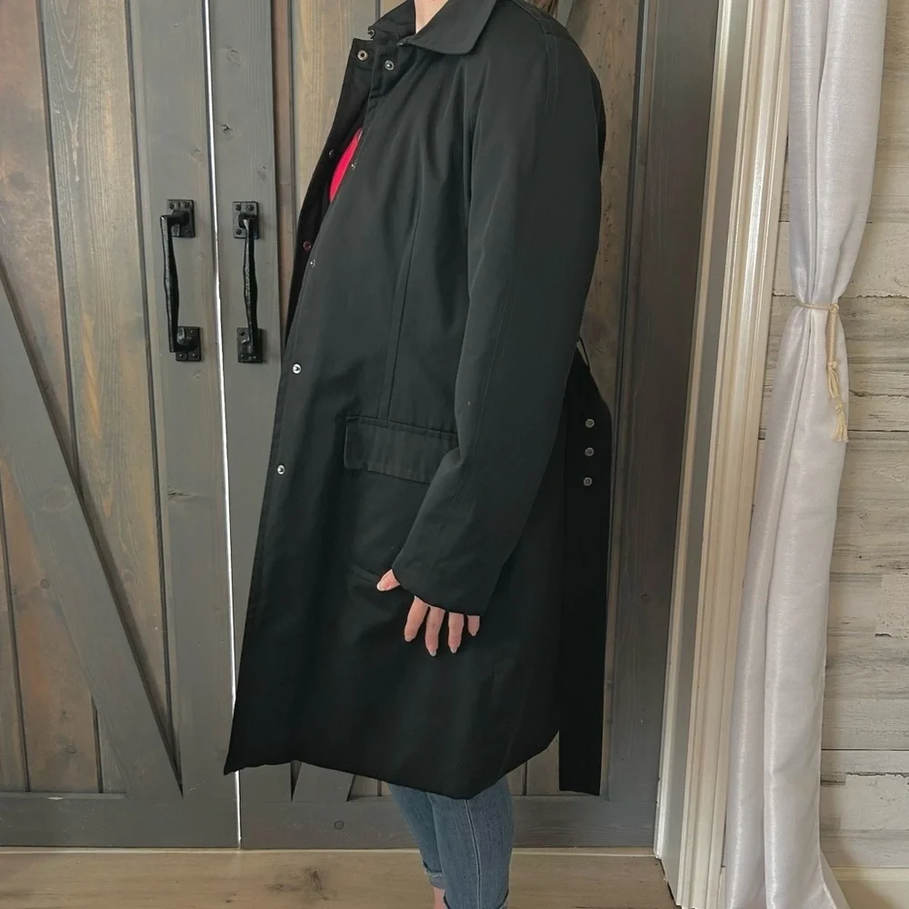 Ellen Tracy Black Raincoat. Trenchcoat. Size Medium - Picture 6 of 13